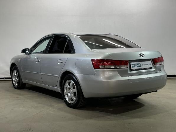 Hyundai Sonata V (NF) с пробегом 2006 года, цена 421 000 рублей, 230034 км, седан, Автокод Объявления
