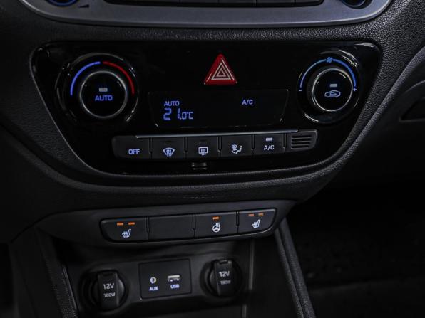 Hyundai Solaris II с пробегом 2018 года, цена 1 622 000 рублей, 105068 км, седан, Автокод Объявления