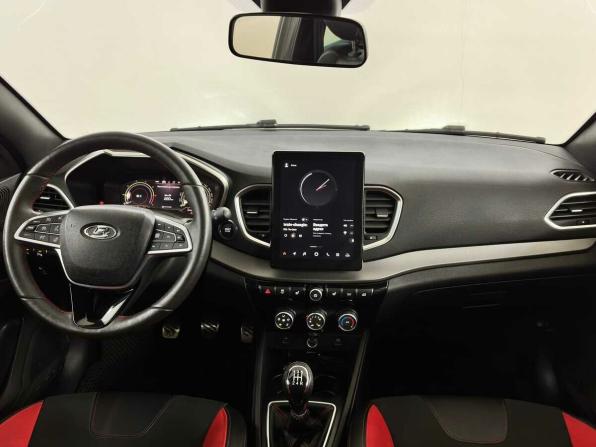 Lada (ВАЗ) Vesta I Рестайлинг (NG) с пробегом 2024 года, цена 1 685 000 рублей, 29393 км, универсал, Автокод Объявления