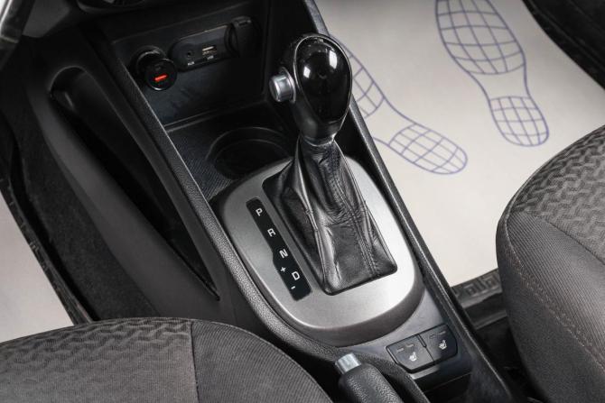 Kia Rio III Рестайлинг с пробегом 2016 года, цена 999 000 рублей, 300000 км, седан, Автокод Объявления