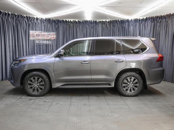 Lexus LX III Рестайлинг 2 с пробегом 2019 года, цена 8 300 000 рублей, 137681 км, внедорожник, Автокод Объявления