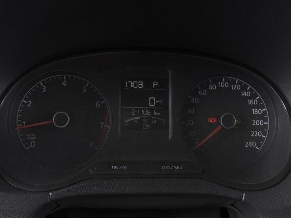 Volkswagen Polo V Рестайлинг с пробегом 2016 года, цена 1 100 000 рублей, 211067 км, седан, Автокод Объявления