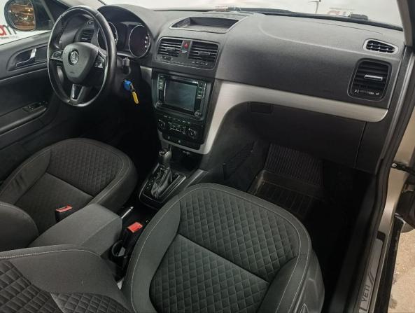 Skoda Yeti I Рестайлинг с пробегом 2017 года, цена 1 489 000 рублей, 110000 км, внедорожник, Автокод Объявления
