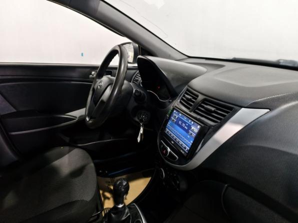 Hyundai Solaris I с пробегом 2013 года, цена 625 000 рублей, 293314 км, седан, Автокод Объявления