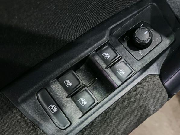 Volkswagen Tiguan II Рестайлинг с пробегом 2021 года, цена 2 530 000 рублей, 111650 км, внедорожник, Автокод Объявления