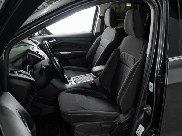 Ford Kuga II Рестайлинг с пробегом 2017 года, цена 1 579 000 рублей, 145495 км, внедорожник, Автокод Объявления