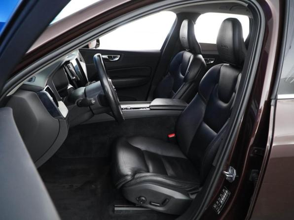 Volvo XC60 II с пробегом 2018 года, цена 3 324 444 рубля, 121589 км, внедорожник, Автокод Объявления