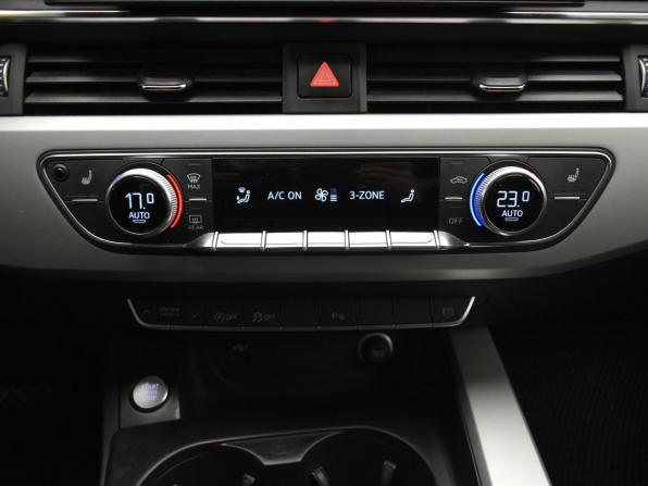 Audi A4 V (B9) Рестайлинг с пробегом 2020 года, цена 2 679 000 рублей, 113203 км, седан, Автокод Объявления