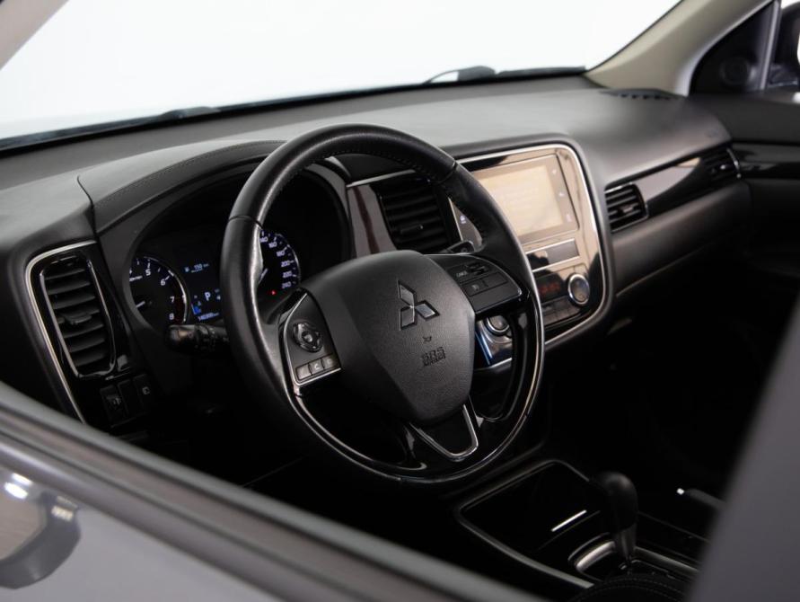 Mitsubishi Outlander III Рестайлинг 3 Санкт-Петербург  - изображение 12