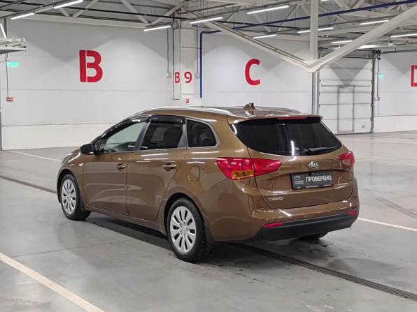 Kia Ceed II Рестайлинг с пробегом 2017 года, цена 1 380 000 рублей, 107205 км, универсал, Автокод Объявления