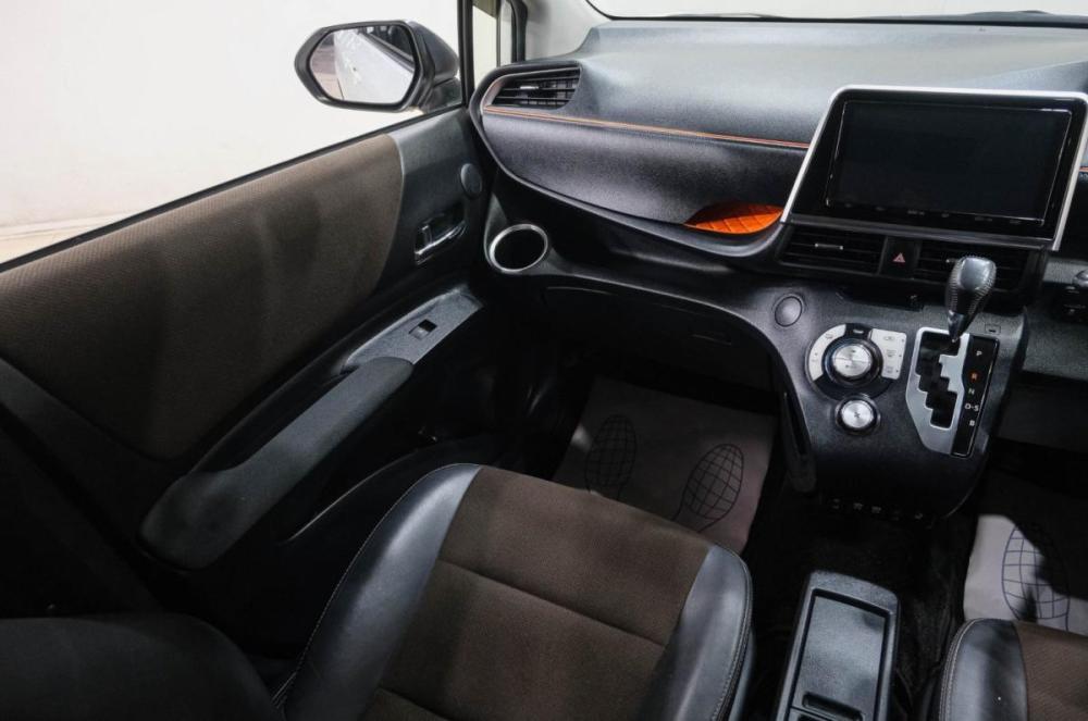 Toyota Sienta II Рестайлинг Новокузнецк  - изображение 16