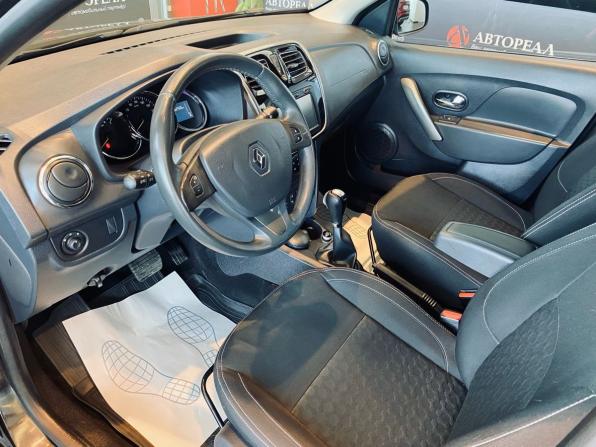 Renault Sandero II с пробегом 2015 года, цена 990 000 рублей, 78000 км, хэтчбек, Автокод Объявления
