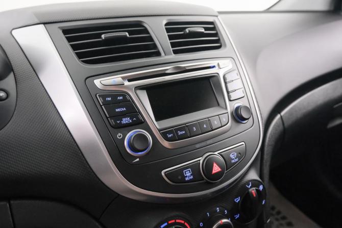 Hyundai Solaris I Рестайлинг с пробегом 2016 года, цена 1 149 000 рублей, 17809 км, седан, Автокод Объявления