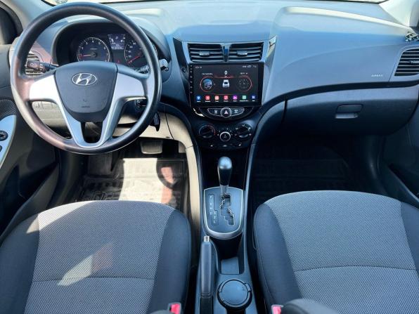 Hyundai Solaris I с пробегом 2011 года, цена 819 000 рублей, 87235 км, хэтчбек, Автокод Объявления