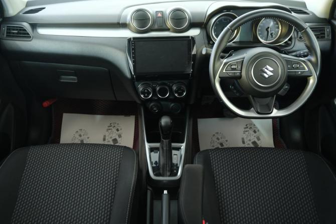 Suzuki Swift V с пробегом 2020 года, цена 1 469 000 рублей, 53600 км, хэтчбек, Автокод Объявления