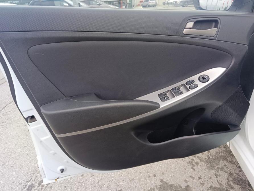 Hyundai Solaris I Рестайлинг Тюмень  - изображение 10