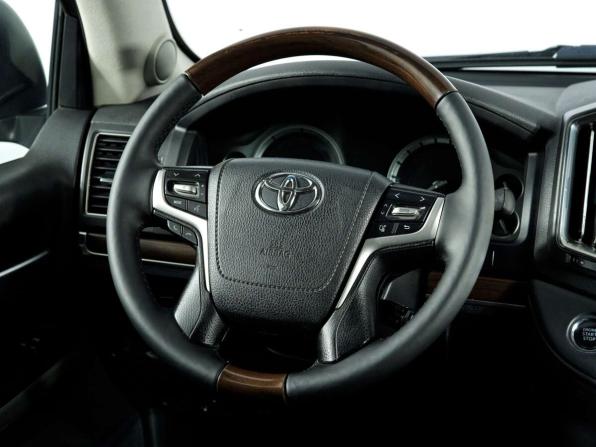 Toyota Land Cruiser 200 Series Рестайлинг 2 с пробегом 2015 года, цена 4 325 000 рублей, 282459 км, внедорожник, Автокод Объявления