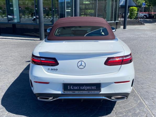 Mercedes-Benz E-Класс V (W213 S213 C238) Рестайлинг с пробегом 2021 года, цена 8 990 000 рублей, 5921 км, кабриолет, Автокод Объявления