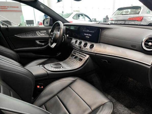 Mercedes-Benz E-Класс V (W213 S213 C238) Рестайлинг с пробегом 2020 года, цена 5 780 000 рублей, 88427 км, седан, Автокод Объявления