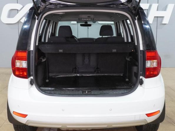 Skoda Yeti I Рестайлинг с пробегом 2016 года, цена 1 499 000 рублей, 146037 км, внедорожник, Автокод Объявления