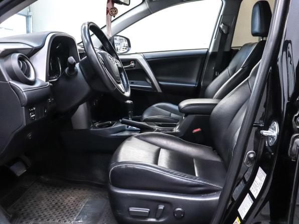Toyota RAV4 IV (XA40) Рестайлинг с пробегом 2018 года, цена 2 640 000 рублей, 77746 км, внедорожник, Автокод Объявления