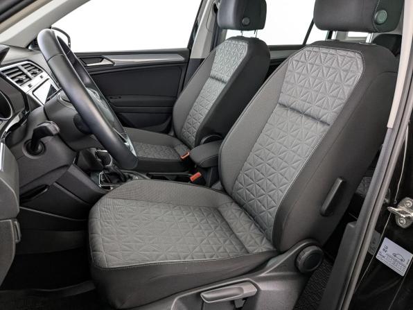 Volkswagen Tiguan II Рестайлинг с пробегом 2021 года, цена 3 780 000 рублей, 17314 км, внедорожник, Автокод Объявления