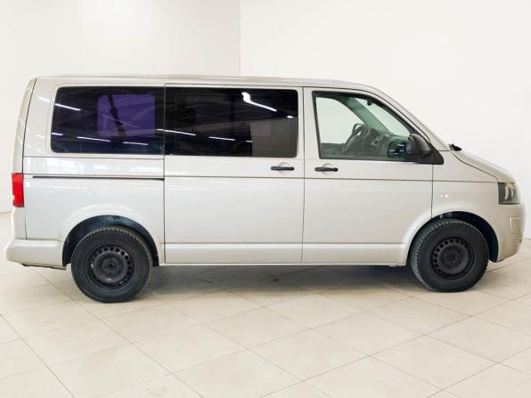 Volkswagen Caravelle T5 Рестайлинг с пробегом 2011 года, цена 1 350 000 рублей, 442781 км, минивэн, Автокод Объявления