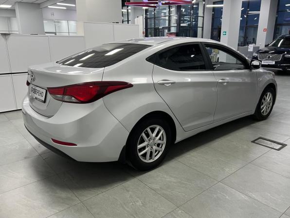 Hyundai Elantra V (MD) Рестайлинг с пробегом 2015 года, цена 1 035 000 рублей, 176500 км, седан, Автокод Объявления