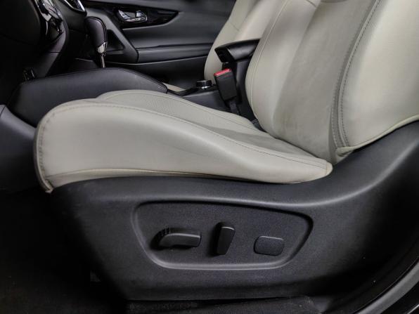 Nissan Qashqai II с пробегом 2017 года, цена 1 599 000 рублей, 131764 км, внедорожник, Автокод Объявления