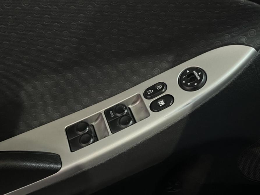 Hyundai Solaris I Курск  - изображение 15