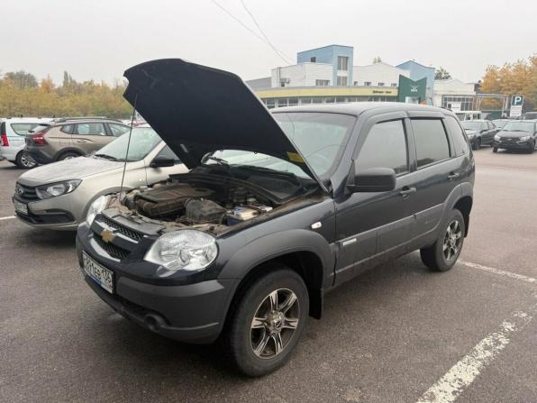 Chevrolet Niva I Рестайлинг с пробегом 2015 года, цена 476 471 рубль, 130000 км, внедорожник, Автокод Объявления