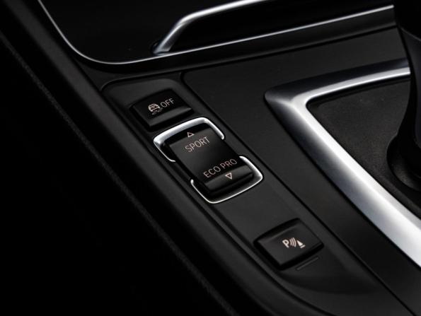 BMW 3 серии VI (F3x) Рестайлинг с пробегом 2018 года, цена 3 099 000 рублей, 85801 км, седан, Автокод Объявления