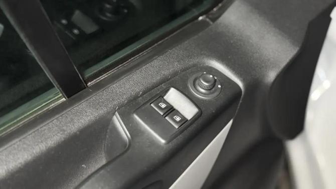 Renault Trafic III с пробегом 2017 года, цена 2 000 000 рублей, 205010 км, минивэн, Автокод Объявления