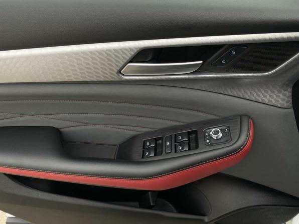 Haval F7x I Рестайлинг с пробегом 2022 года, цена 2 350 000 рублей, 13150 км, внедорожник, Автокод Объявления
