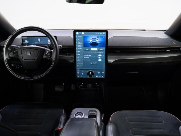 Ford Mustang Mach-E I с пробегом 2021 года, цена 4 349 000 рублей, 65191 км, внедорожник, Автокод Объявления