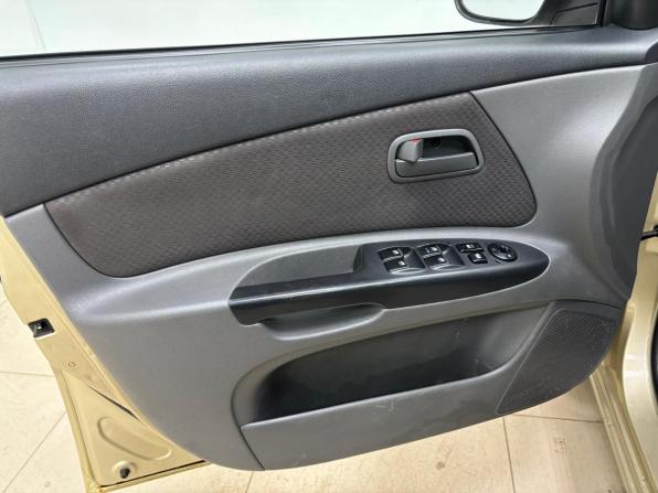 Kia Rio II Рестайлинг с пробегом 2010 года, цена 420 000 рублей, 160243 км, седан, Автокод Объявления