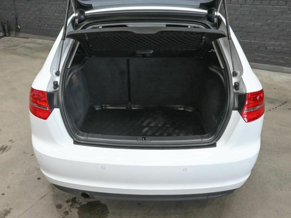 Audi A3 II (8P) Рестайлинг 2 с пробегом 2012 года, цена 985 000 рублей, 168860 км, хэтчбек, Автокод Объявления