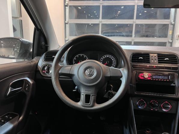 Volkswagen Polo V с пробегом 2015 года, цена 820 000 рублей, 190617 км, седан, Автокод Объявления