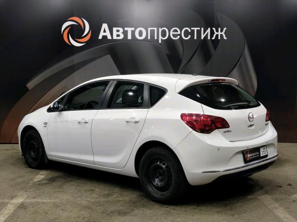 Opel Astra J Рестайлинг с пробегом 2013 года, цена 900 000 рублей, 115678 км, хэтчбек, Автокод Объявления