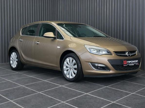 Opel Astra J Рестайлинг с пробегом 2012 года, цена 897 000 рублей, 107928 км, хэтчбек, Автокод Объявления