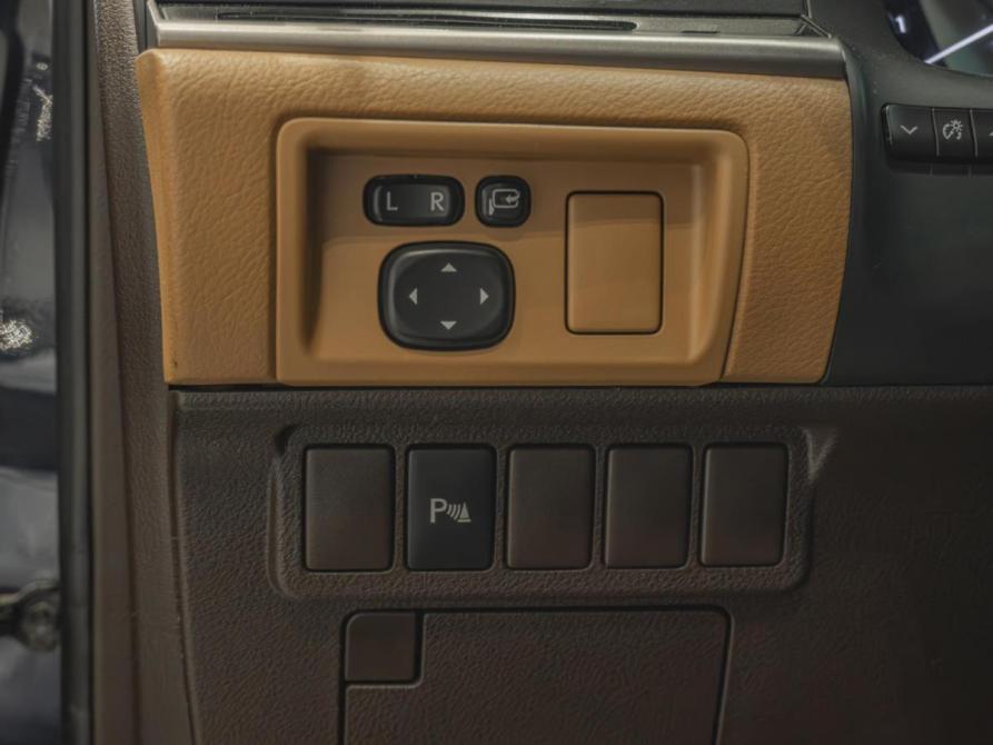 Lexus ES VI Рестайлинг Мурманск  - изображение 21
