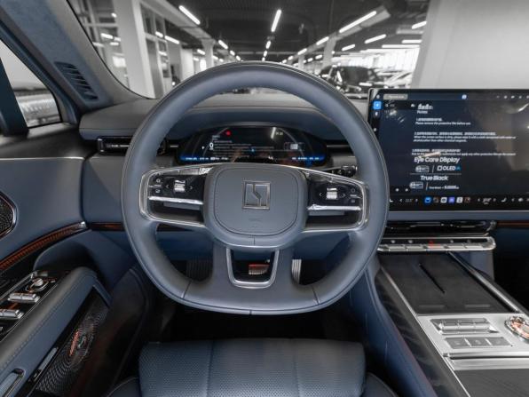 Zeekr 9X с пробегом 2025 года, цена 10 650 000 рублей, 50 км, внедорожник, Автокод Объявления