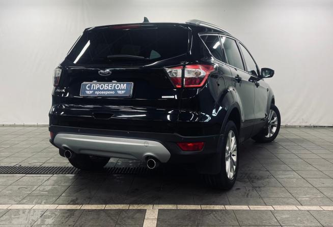 Ford Kuga II Рестайлинг с пробегом 2017 года, цена 1 550 000 рублей, 111000 км, внедорожник, Автокод Объявления