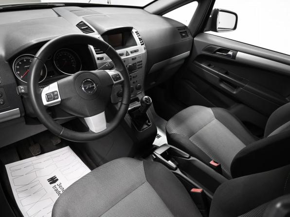 Opel Zafira B Рестайлинг с пробегом 2013 года, цена 1 045 000 рублей, 94837 км, компактвэн, Автокод Объявления