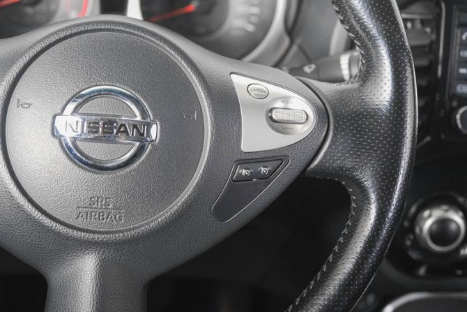 Nissan Juke I Рестайлинг с пробегом 2017 года, цена 1 699 000 рублей, 63390 км, внедорожник, Автокод Объявления