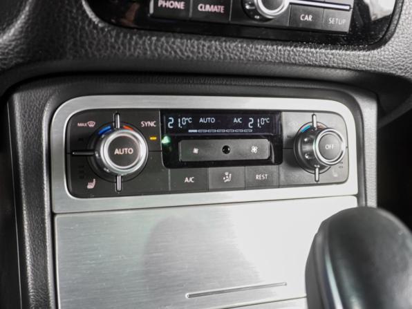 Volkswagen Touareg II с пробегом 2012 года, цена 2 599 000 рублей, 197808 км, внедорожник, Автокод Объявления