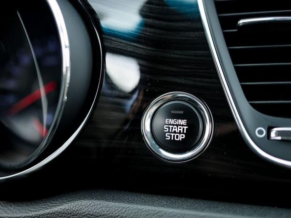 Kia Carnival III с пробегом 2019 года, цена 2 499 000 рублей, 72938 км, минивэн, Автокод Объявления