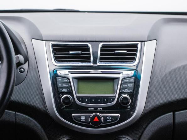 Hyundai Solaris I с пробегом 2011 года, цена 638 000 рублей, 193027 км, хэтчбек, Автокод Объявления