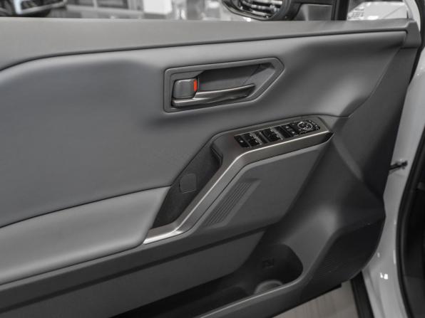 Toyota RAV4 VI (XA60) с пробегом 2025 года, цена 4 050 000 рублей, 18 км, внедорожник, Автокод Объявления