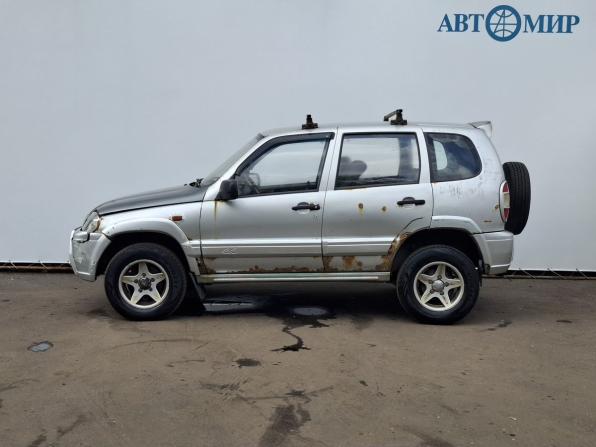 Chevrolet Niva I с пробегом 2004 года, цена 227 700 рублей, 300000 км, внедорожник, Автокод Объявления